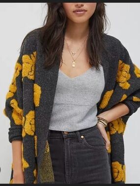 PILCRO ANTHROPOLOGIE SHAWL